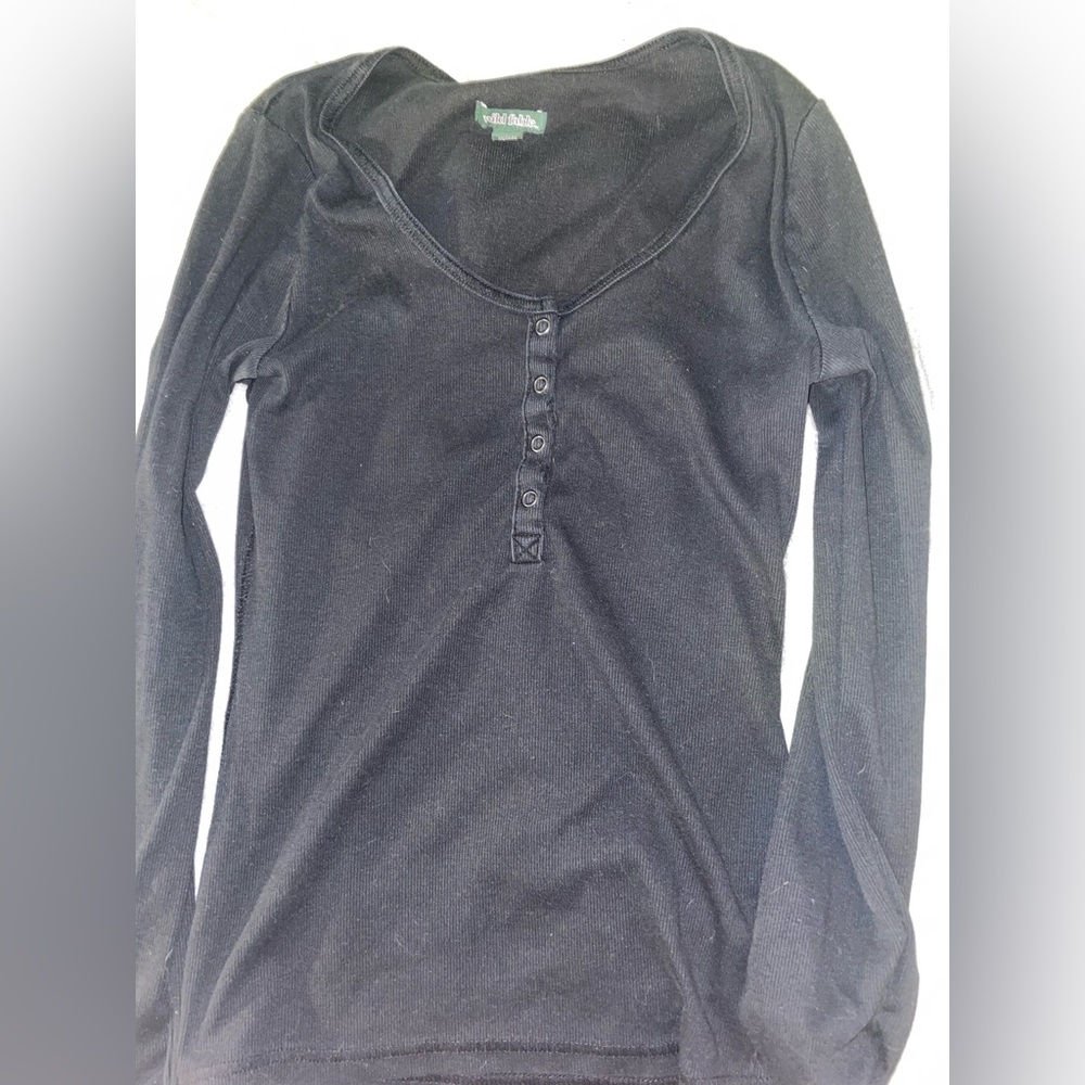 wild fable size small long sleeve shirt black.